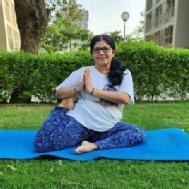 Nidhi S. Yoga trainer in Ahmedabad