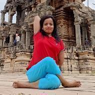 Pooja Yoga trainer in Delhi