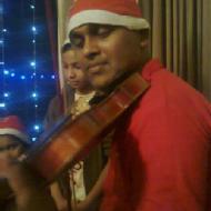 Vijay Angre Violin trainer in Mumbai
