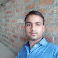 Shyam Mourya Class 9 Tuition trainer in Noida
