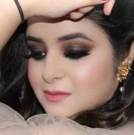 Kirti S. Makeup trainer in Noida