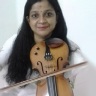 Charukeshi R. Violin trainer in Mumbai