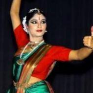 Monisha Dance trainer in Delhi
