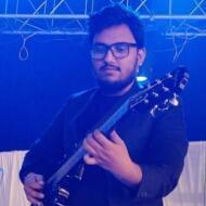 Vineet Singh Guitar trainer in Lucknow
